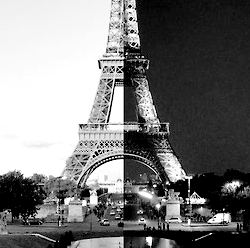 **"Libertad de panorama" otro sorprendente absurdo del copyright** Torre_eiffel