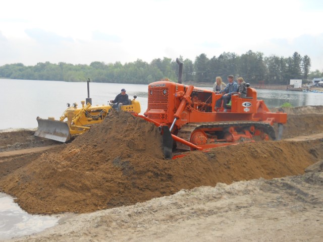 ALLIS-CHALMERS HD 21 DOZER APRIPISTA SCHEDA TECNICA E STORIA DSCN0063