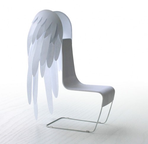 بالصور : تصاميم كراسى خيال بجد ومش أى كلام Angel-chair-500x485