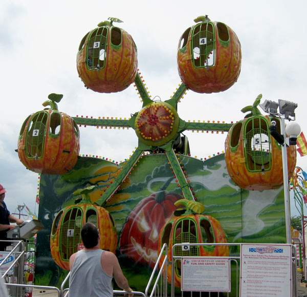 mmmmm... Pilot Soccer and Food Pumpkin-ride