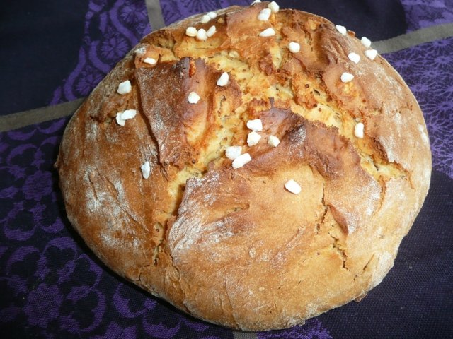 وهران ORAN- Repas-paques-traditionnel-oran-algerie-maroc-espagne-mona-mouna-brioche-doree