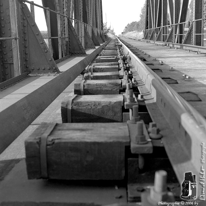 - les photos d'un ami - 281106_pont_ferre_01