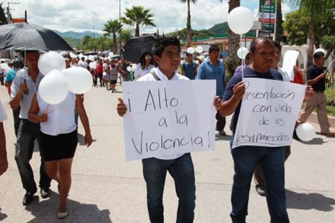 Pánico y suspensión de clases por enfrentamientos en Chilapa No-a-la-231-1