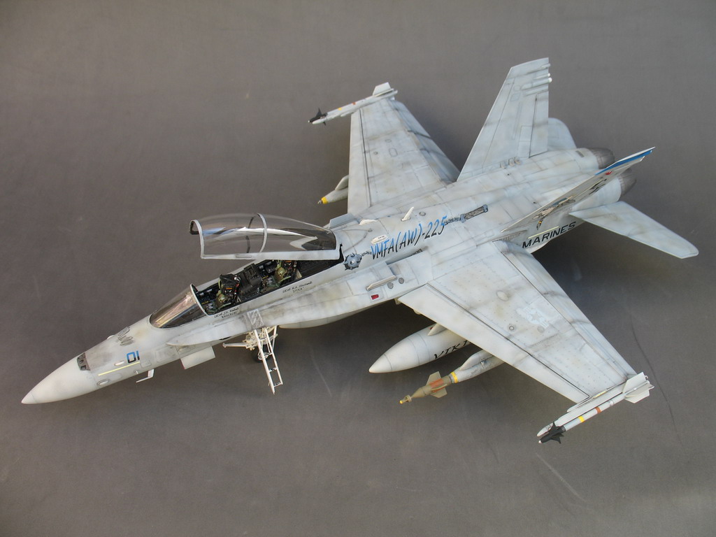 Fini: 1/48 F/A-18D VMFA(AW)-225 Viking Immagine%20001