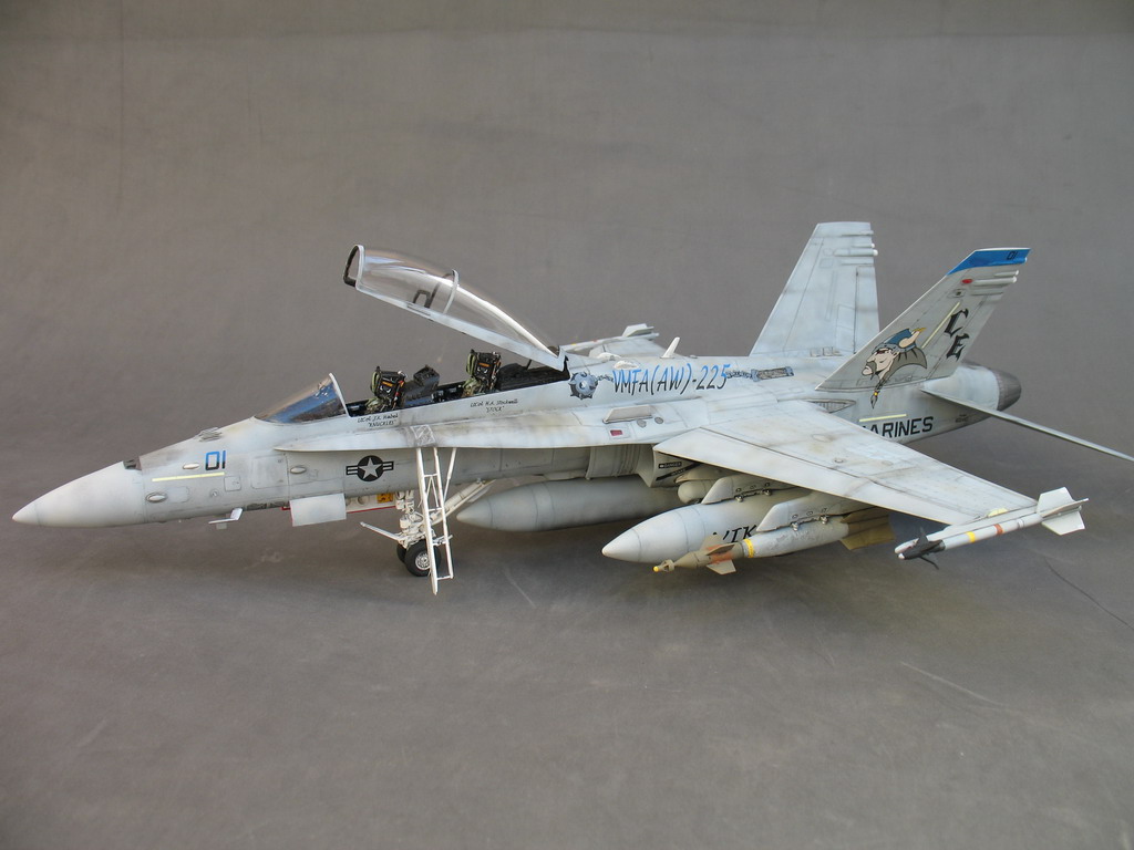 Fini: 1/48 F/A-18D VMFA(AW)-225 Viking Immagine%20002