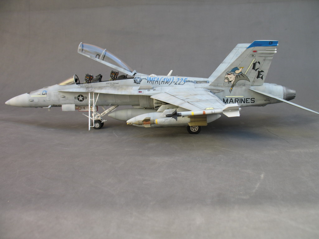 Fini: 1/48 F/A-18D VMFA(AW)-225 Viking Immagine%20008