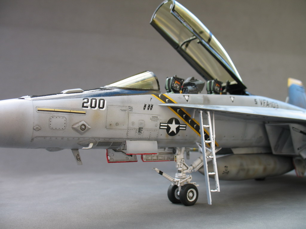 Fini: 1/48 F-18F VFA-103 AG200 Immagine%20004