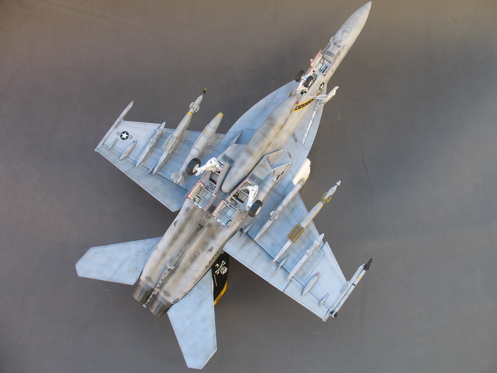 Fini: 1/48 F-18F VFA-103 AG200 Immagine%20035