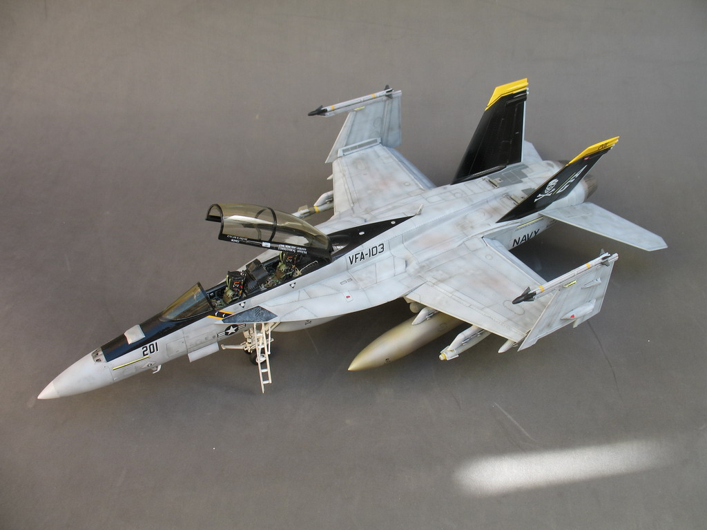 Fini: 1/48 F/A-18F VFA-103 Jolly Rogers Immagine%20001