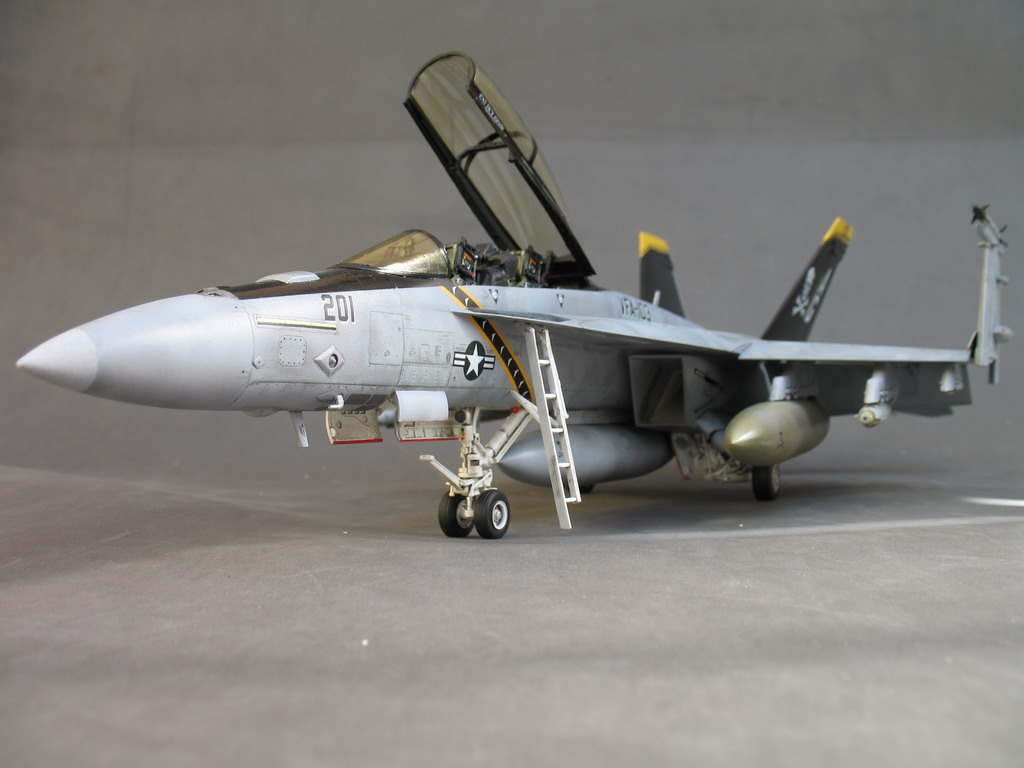 Fini: 1/48 F/A-18F VFA-103 Jolly Rogers Immagine%20031