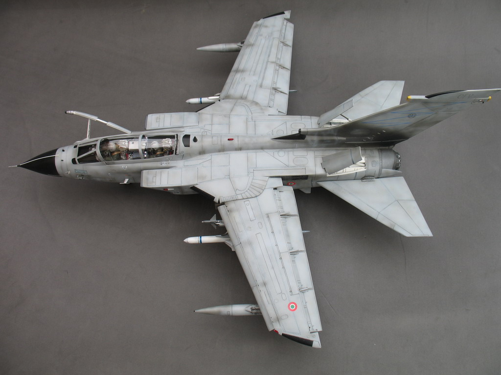 Fini:1/48 TORNADO ECR Immagine%20005