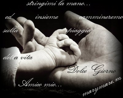 BUONGIORNO FORUM!!!!  Saluti lampo - Pagina 13 Sarah-in-Her-Dads-Hand-Poster-C10284201