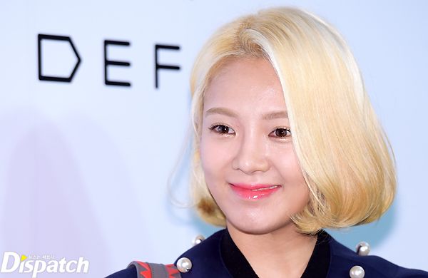 [PIC][15-09-2015]HyoYeon tham dự sự kiện khai trương "드페이/DEFAYE Flagship Store" vào tối nay 20150915204749_lsh_5285