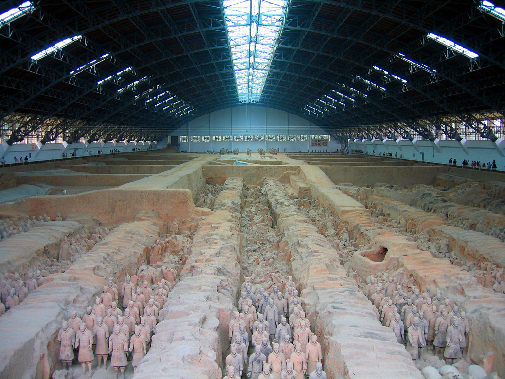 MULTIMILLONARIA DEMANDA JUDICIAL FEDERAL INTERPUESTA PARA ENCARCELAR A LA MAFIA FINANCIERA MUNDIAL Terracotta-army-pit1-l