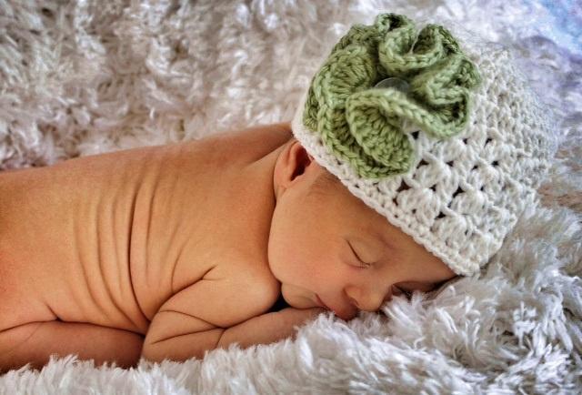 pattern - baby crochet hat pattern Full_4211_11977_NewbornHatwith2ButtonOnFlowers_4