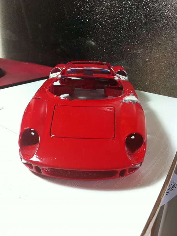 Ferrari 250p au 1/18 (Base Burago) VeueSduGSuzPXEdq0x