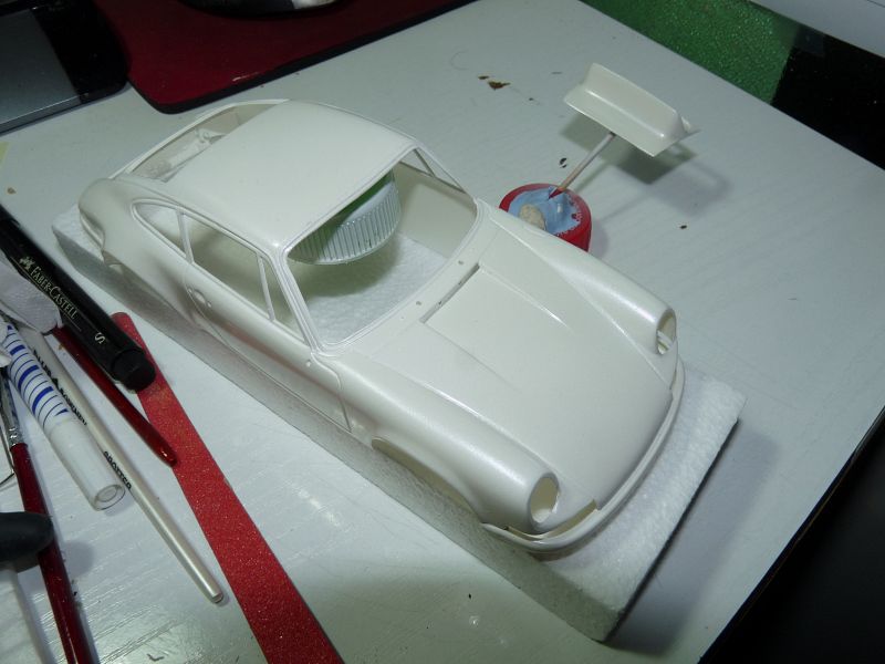 [Fujimi] Porsche 911 Carrera RS 2.7 au 1/24 VeueSduGSuzPnALVoze