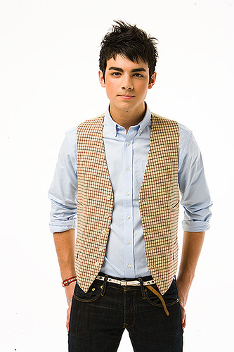 Fotos do Joe Jonas 695333i2pvsvqas7