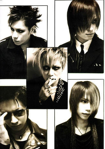 Dir en Grey By:JL 527236y6kvbwaovm