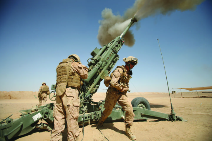 سلاح المدفعية وقابليته في ساحة المعركة . Lightweight-155mm-Howitzer-720x479