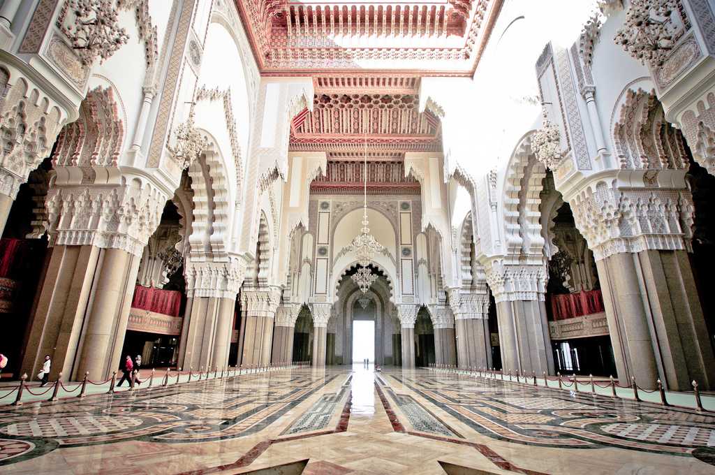 مسجد الحسن بمدينة الدار البيضاء 1402303510hasan-mosque-internal-photo