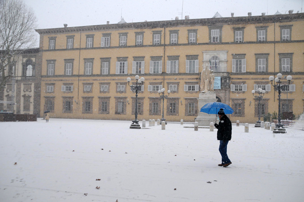 Report foto neve Lucca 17 dic. 2010 1292590043315_moni3