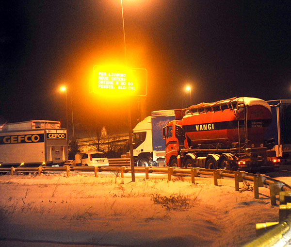 17 dicembre 2010: tutto sulla neve in toscana. - Pagina 3 1292618541564_em1756qk