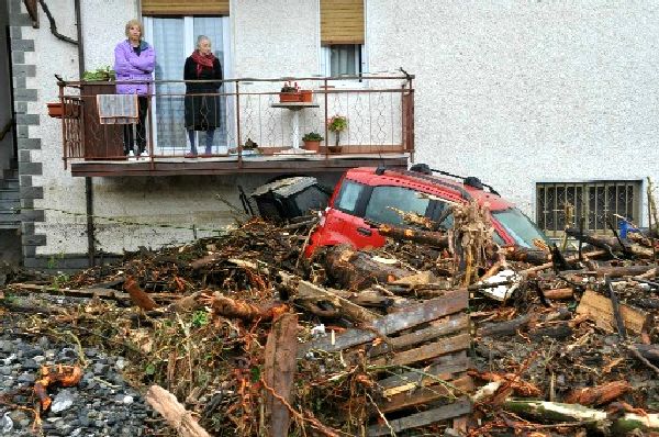 2011 - 25 ottobre 2011 alluvione liguria di levante (alto massese) 1319628960990_e58cerr6