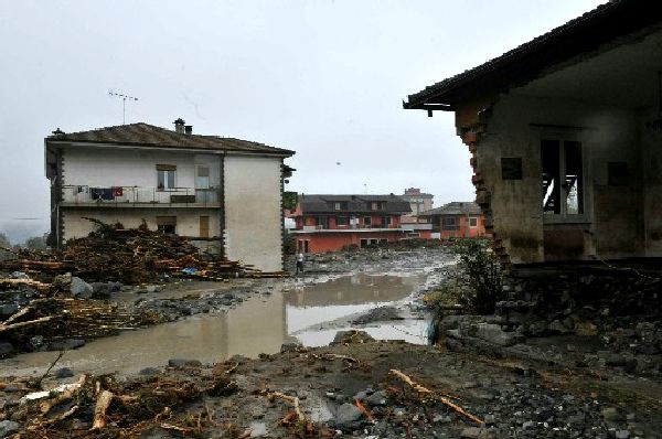 25 ottobre 2011 alluvione liguria di levante (alto massese) 1319628973387_f83f8rrx