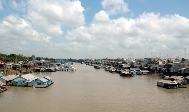 Hồng Ngự mang tên em..... Nhung-chiec-be-ca-o-hong-ngu0