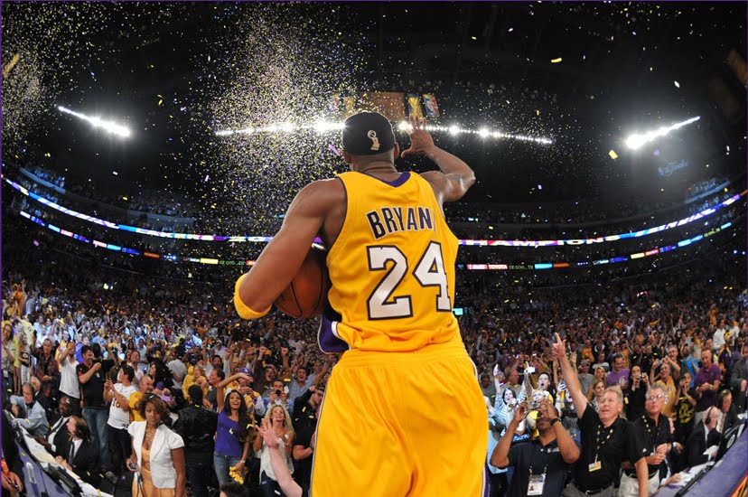 Avance de la jugabilidad de NBA 2K15. - Página 2 2010-NBA-Champion-LA-Lakers-Kobe-Bryant-Celebrating-His-Fifth-NBA-Championship