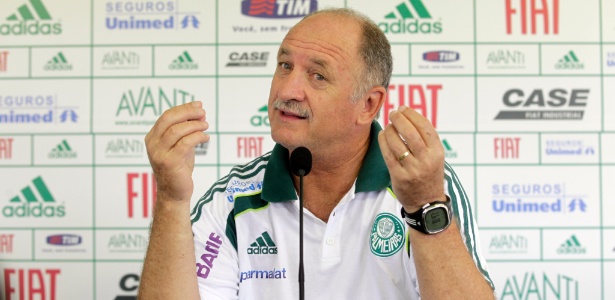 problema ts3 Tecnico-luiz-felipe-scolari-o-felipao-e-fotografado-durante-entrevista-coletiva-no-palmeiras-1301091383625_615x300