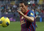 Melhores e Piores da semana              Adriano-tenta-controlar-bola-em-jogo-do-barcelona-contra-o-malaga-22012012-1327261187591_142x100