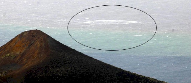 ERUPCION VOLCÁNICA SUBMARINA EN HIERRO - Actividad sísmica    (Islas Canarias) - Página 34 Elhierro-16102011-3