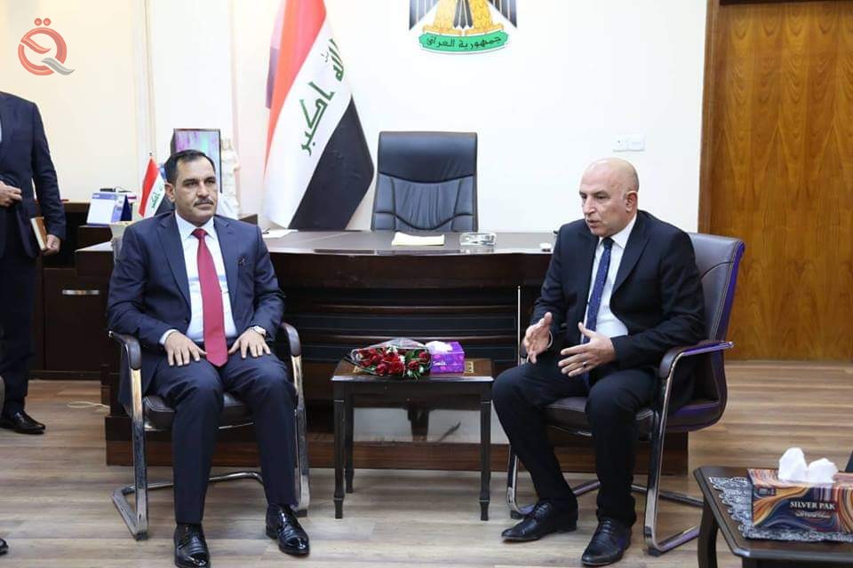 Minister of Industry discusses with the governor of Nineveh development projects in Mosul 12167