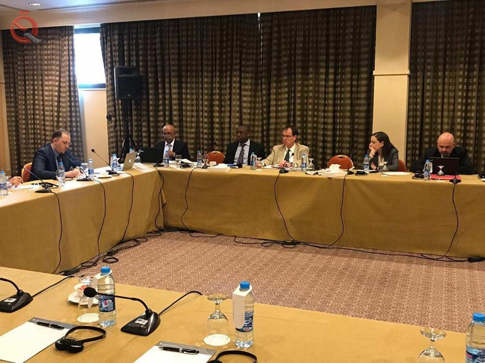 The Association of Private Banks and the International Monetary Fund are discussing the challenges facing Iraq's economy 2376