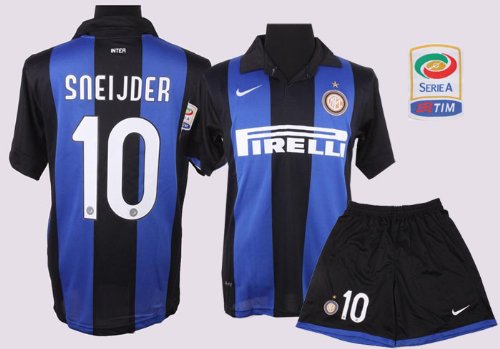 Inter 2011/2012 Kit: It couldnt get anymore official than these.. 41o4RLuLPWL._SL500_