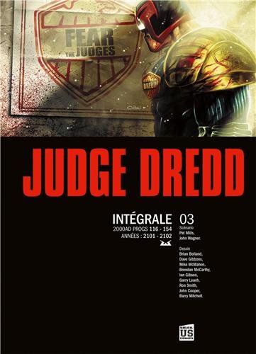JUDGE DREDD ( intégrale noir et blanc ) chez SOLEIL  51jUUry6shL