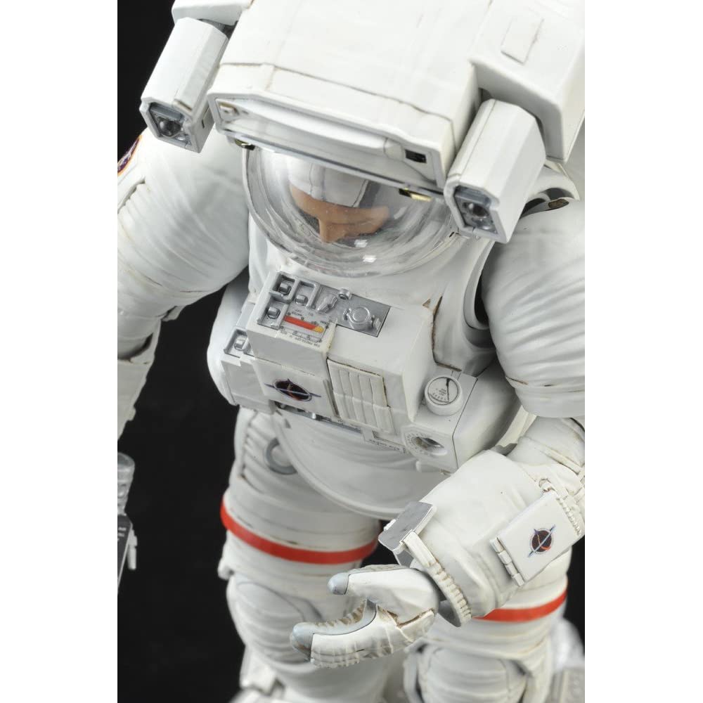 Bandai Hobby ISS Space Suit Extravehicular Mobility Unit 1/10 Exploring Lab 61D9WyLzwZL._AA1000_