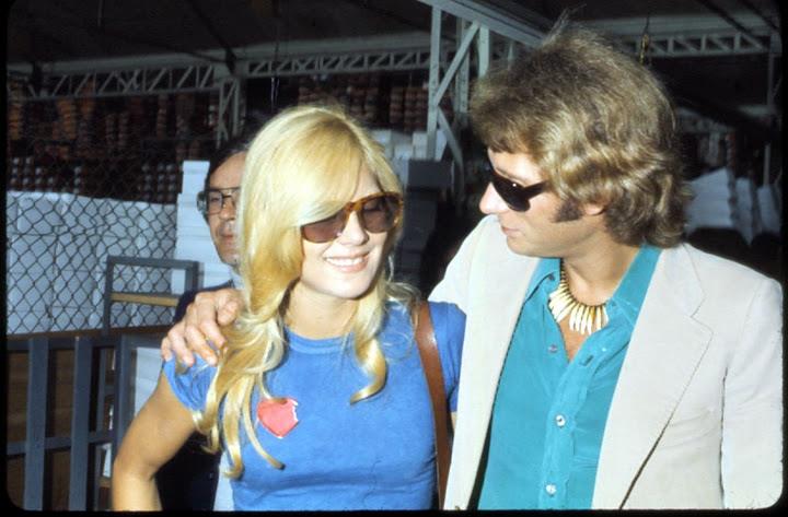 Johny Hallyday et Sylvie Vartan: VgfYYlhz0W2Uh85ei-VgZLd5BEc