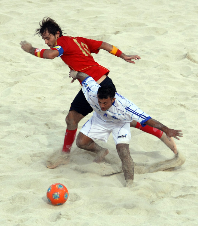 Mundial Dubai 2009: El Salvador 3 España 7. PlayaFutbol-Dubai09-ES3E7-Hernandez1
