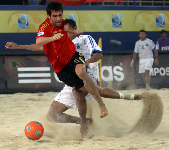 Mundial Dubai 2009: El Salvador 3 España 7. PlayaFutbol-Dubai09-ES3E7-Juego1