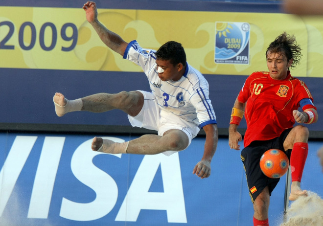 Mundial Dubai 2009: El Salvador 3 España 7. PlayaFutbol-Dubai09-ES3E7-Lobos2