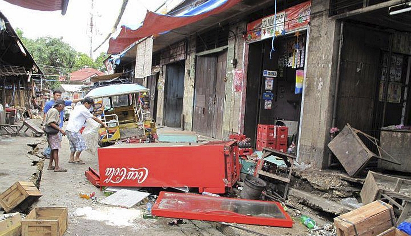 Al menos siete muertos en un terremoto de 6,7 grados en Filipinas 444101