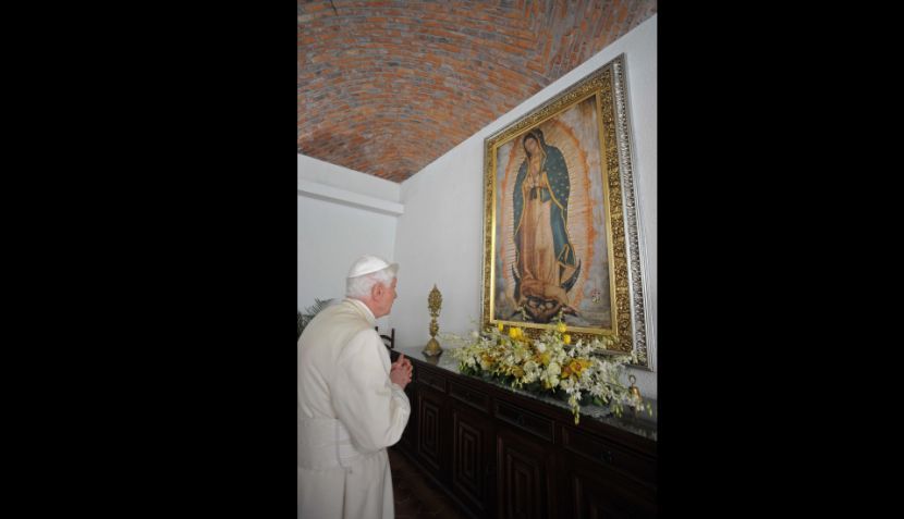 YA ME SIENTO UN PAPA MEXICANO: Benedicto XVI | Encendió la Majestuosa Iluminación del Cristo Rey del Cubilete | Mega-Misa con 600 000 Personas 458629