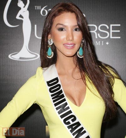 Kimberly Castillo en el Miss Universo Foto-12p013-402x441