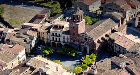 El primer acto público de la Falange en Cataluña Pueblo-prades