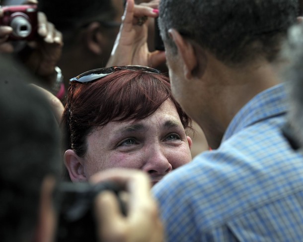 Mujer agradece entre lágrimas a Obama su reforma sanitaria Obama-Stephanie-Miller