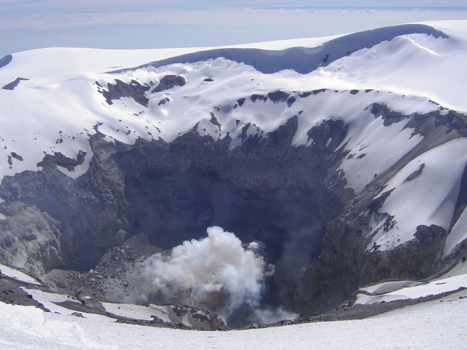 Tal día como hoy 13 de noviembre..EFEMÉRIDES Volcan-Nevado-del-Ruiz-e1415882027764