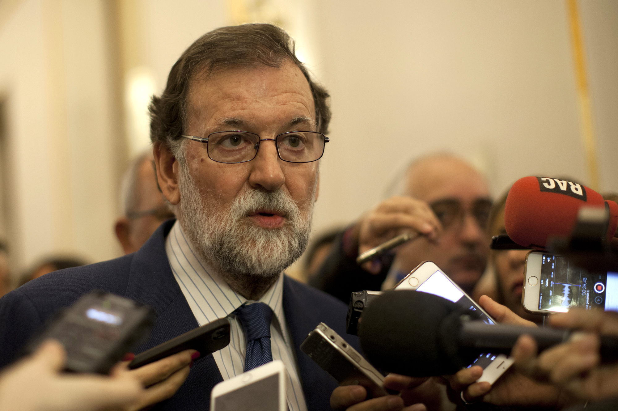 Rajoy aconseja a los catalanes que hagan como él y no se metan en política "NO HAY QUE DISCUTIR", HA DICHO 36950317130_6b32aa351f_o